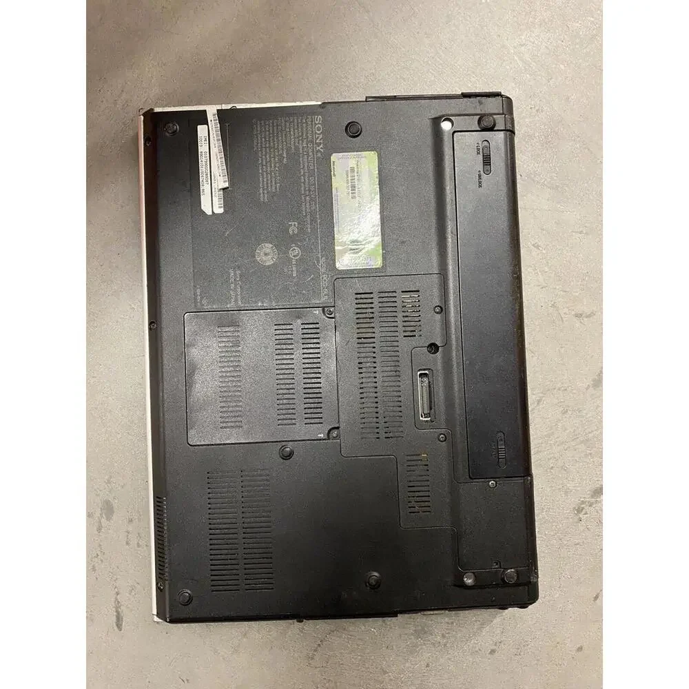 Sony Vaio PCG-6L1L Laptop Computer For Parts/Untested